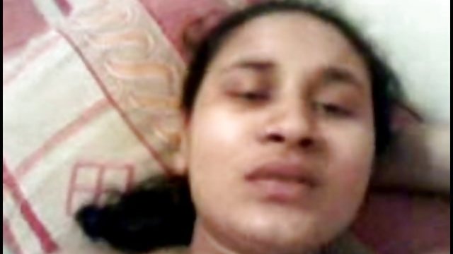 सबसे अच्छा अश्लील कोई पंजीकरण भारतीय मालिश तेल में उसके शरीर