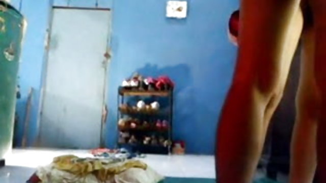 सबसे अच्छा अश्लील कोई पंजीकरण Busty भारतीय, पंप मुश्किल में दोनों छेद