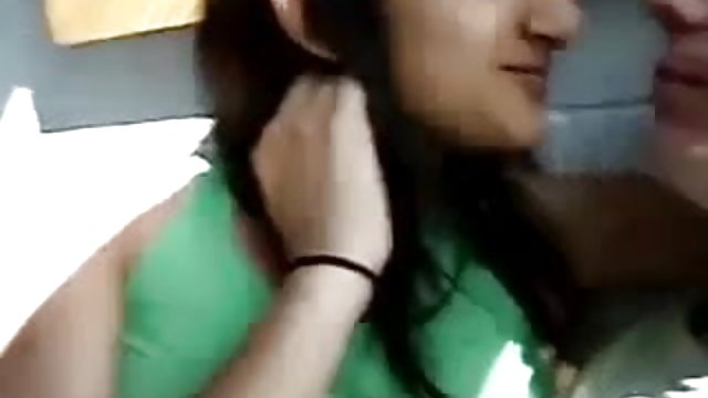 सबसे अच्छा अश्लील कोई पंजीकरण Busty भारतीय बेब गड़बड़